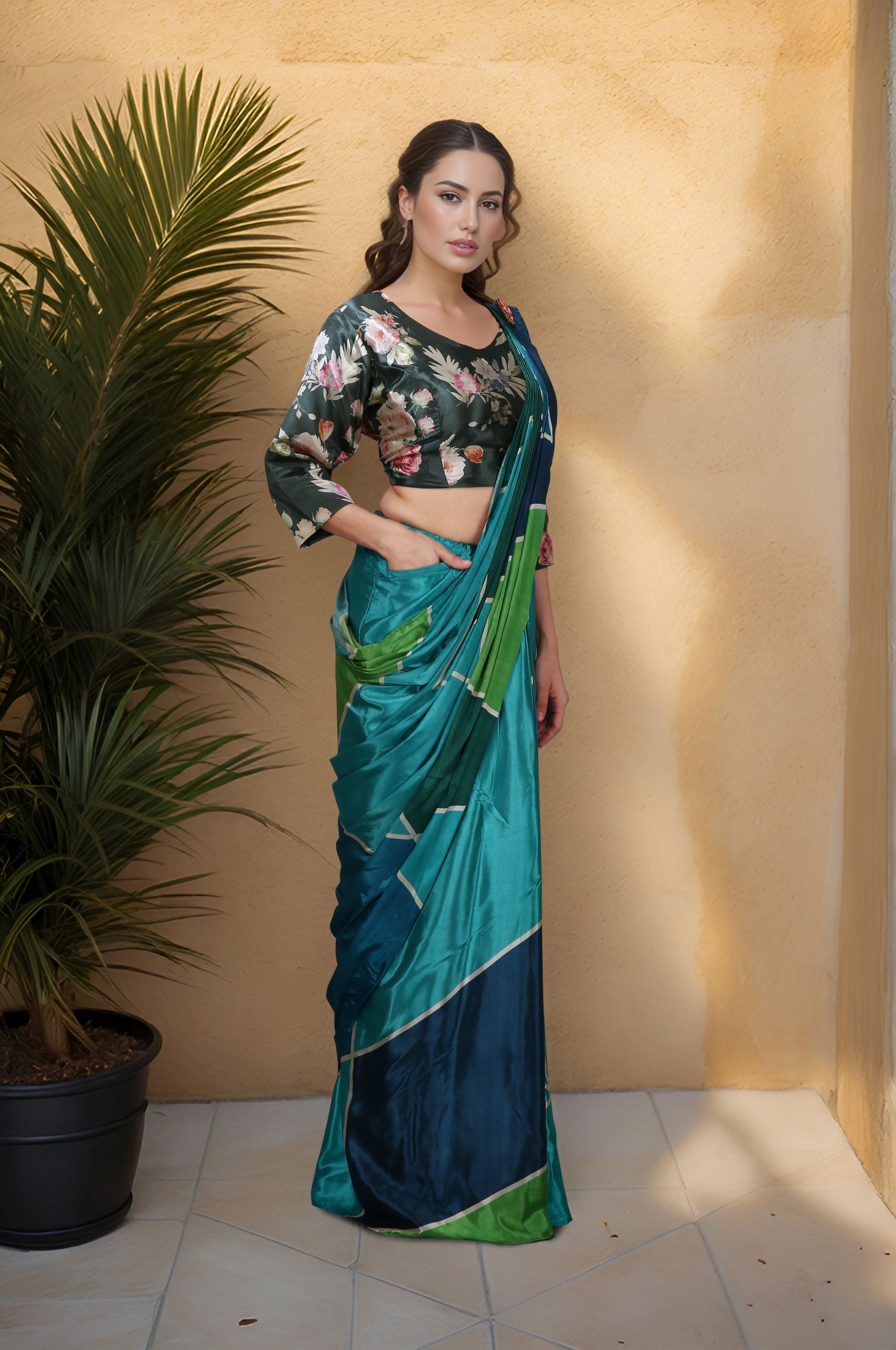 HISO4 - Rtw Saree And Stitched Blouse (Green) - View 2